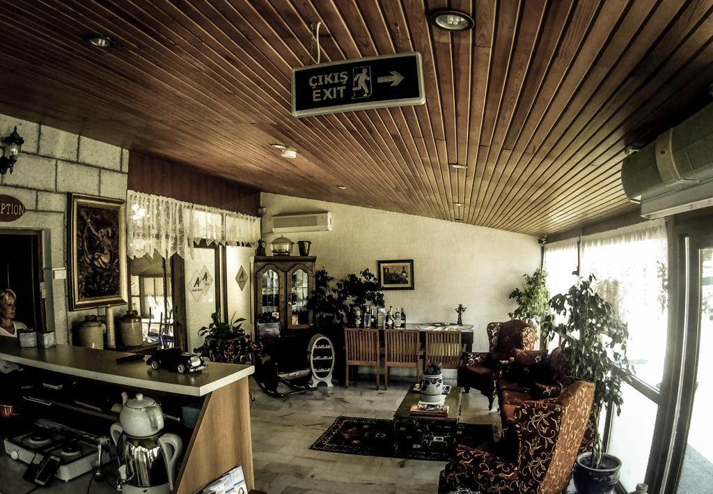 Antik Motel Alaçatı Luaran gambar