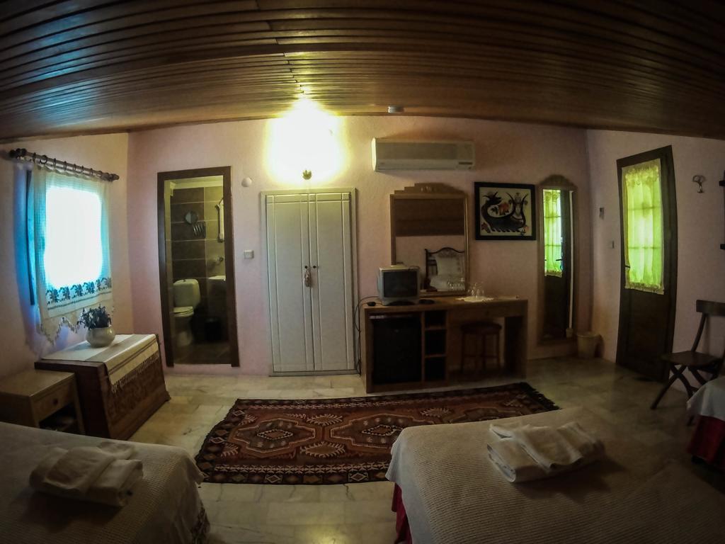 Antik Motel Alaçatı Luaran gambar