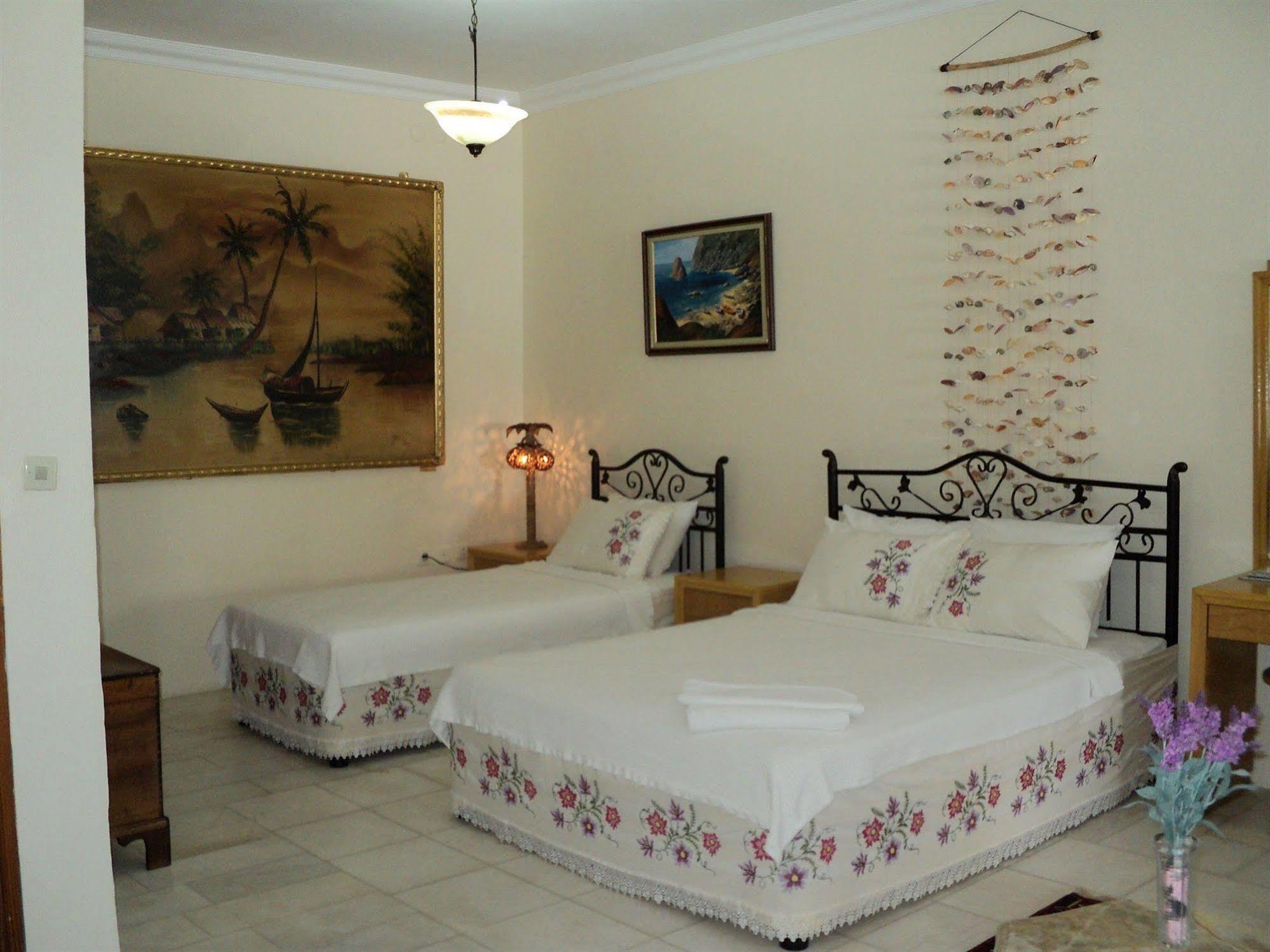 Antik Motel Alaçatı Luaran gambar