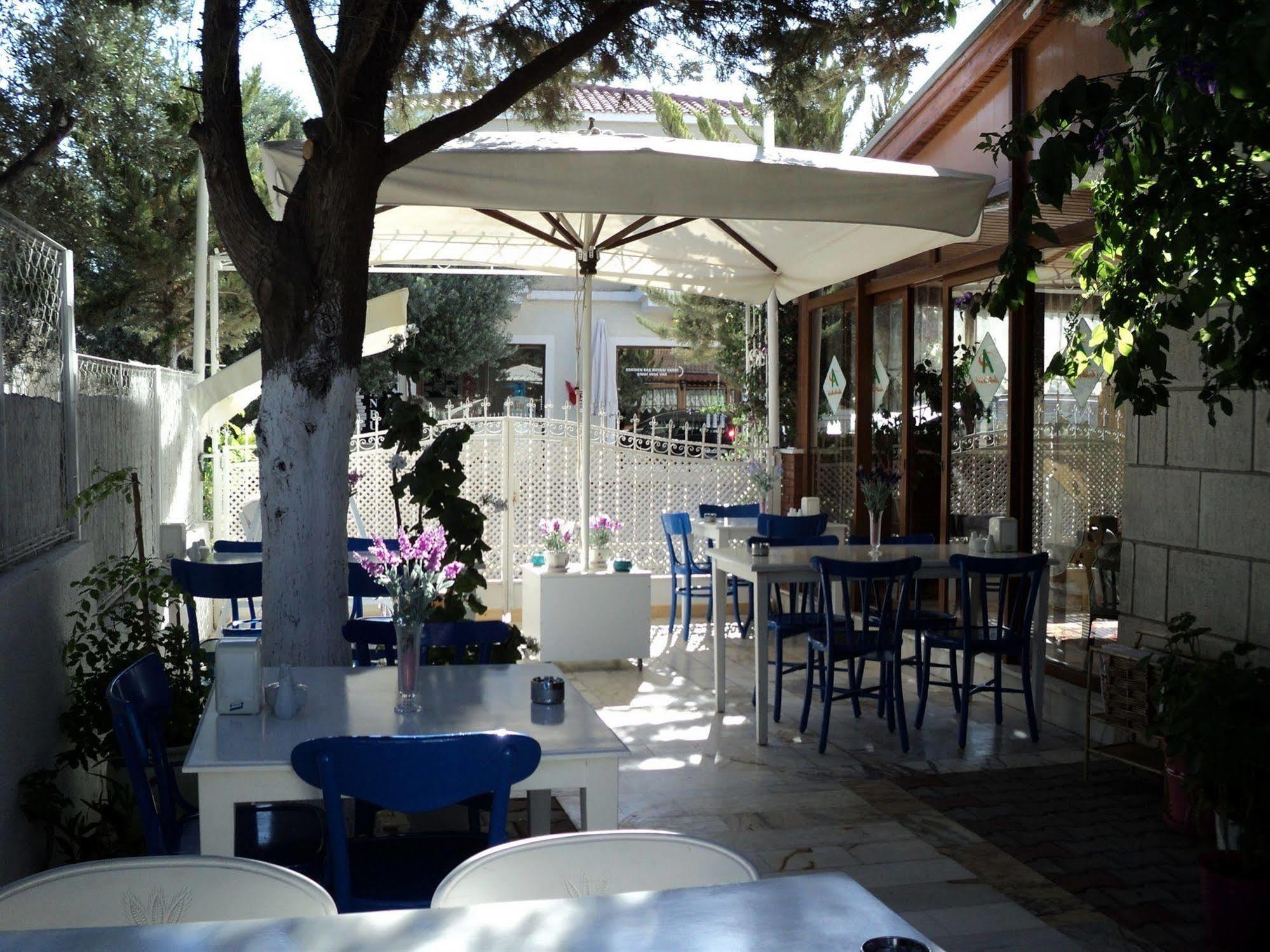 Antik Motel Alaçatı Luaran gambar